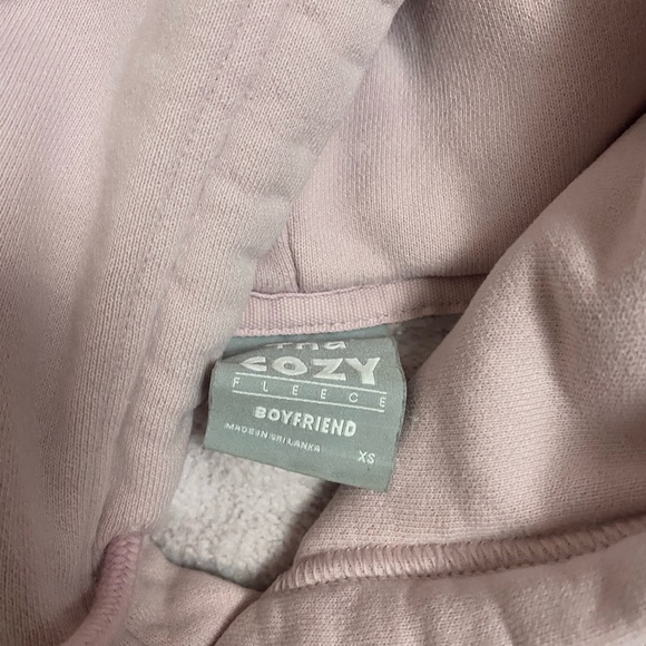 Pink aritzia boyfriend hoodie size xs - Picture 2 of 3